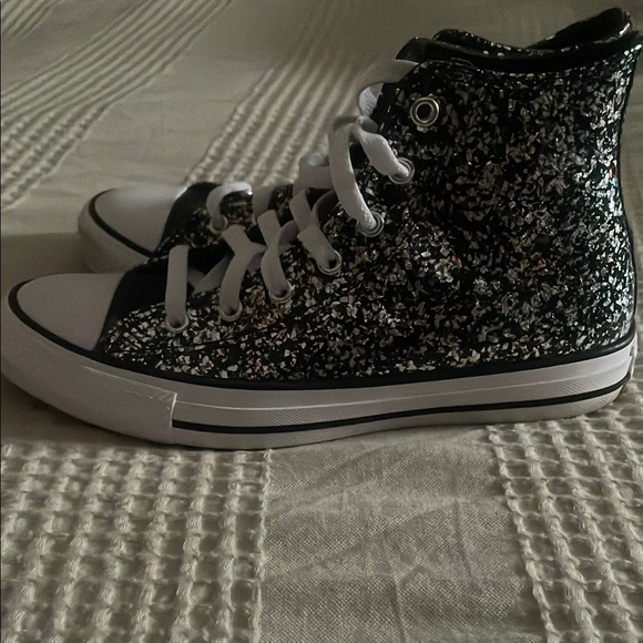 Converse Kids/Womens High-Top Sneakers - Black-multicolored (NWOT) - Picture 2 of 6